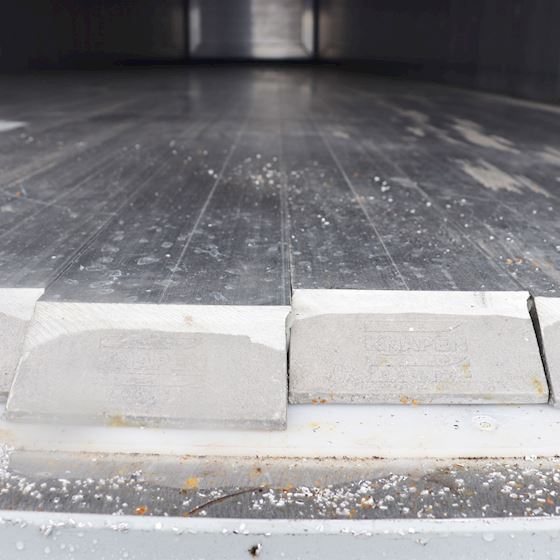 Knapen Cargo floor 