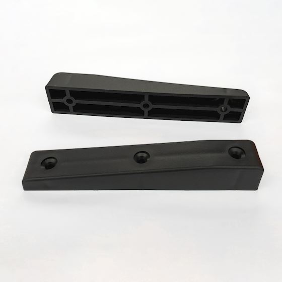 Holder for skydestolpe, plast